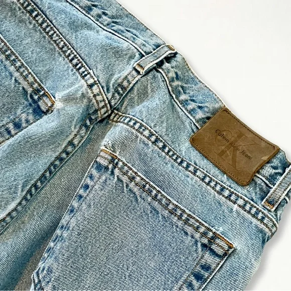 Vintage 90s Light Wash Calvin Klein Denim Jeans Size 32 - Picture 15 of 16